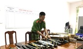 Phát hiện 27 bưu kiện bên trong chứa hung khí nguy hiểm
