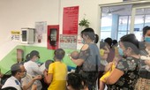 TPHCM: Trẻ mắc bệnh hô hấp, tay chân miệng tăng đột biến