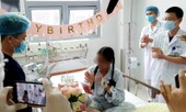 Nữ bệnh nhân được ‘tái sinh’ đón sinh nhật ở điểm nóng Bệnh viện Bạch Mai