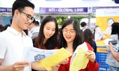 Sôi động Ngày hội Tư vấn hướng nghiệp dành cho học sinh