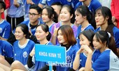 Ngắm nam thanh, nữ tú ĐH Mở Hà Nội tranh tài tại giải bóng đá sinh viên