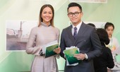 H'Hen Niê nền nã với áo dài, tự tin sánh vai MC Đức Bảo với vai trò dẫn chương trình