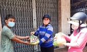 Hơn 300 phần quà hỗ trợ người bán vé số ở Lâm Đồng
