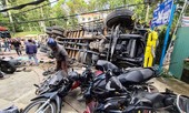 Xe tải chở bia ‘trôi’ trên phố, ủi bay 17 xe máy