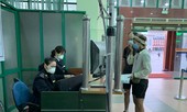 Kiểm tra thân nhiệt tất cả khách xuất nhập cảnh qua cửa khẩu Lào Cai