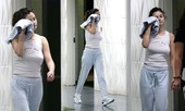 Selena Gomez 'thả rông' ra phố bất chấp dịch COVID-19