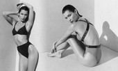 Bella Hadid phô diễn đường cong tuyệt mỹ với áo tắm Calvin Klein