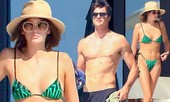 Kaia Gerber mặc bikini nhỏ xíu, lần đầu đi biển cùng người yêu tài tử