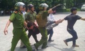 Bắt kẻ chém đứt gân trung tá công an