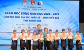 Trao 220 suất học bổng Vừ A Dính cho học sinh tỉnh Khánh Hoà