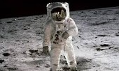 NASA hé lộ kế hoạch 28 tỷ USD đưa phụ nữ đầu tiên lên mặt trăng