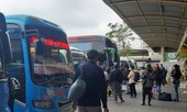 Cửa ngõ ùn ứ, bến xe vắng khách