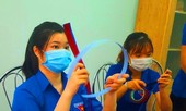 ‘Áo xanh’ Buôn Ma Thuột vào tận nơi phong tỏa tiếp tế cơm, gạo... cho dân