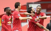 Hàng công bùng nổ, M.U đè bẹp Bournemouth