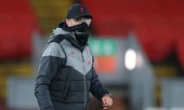 Liverpool thắng nhọc, Klopp nổi cáu với trọng tài