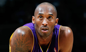 Sao quốc tế sốc khi huyền thoại bóng rổ Kobe Bryant và con gái qua đời