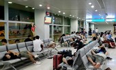 Sửa 2 sân bay lớn nhất nước, hành khách vật vã