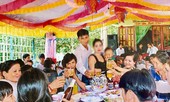 Tiệc sinh nhật làm 25 mâm cỗ, mời 300 người: Mỹ tục hóa… hủ tục