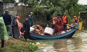 “Ùn tắc” cứu trợ