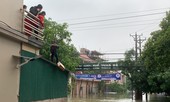Canh lũ và mong cứu trợ