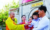 Xuân ấm giữa trùng khơi