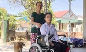 Nuôi giấc mơ của con trên đôi chân mẹ