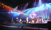 Chuyện người Việt đầu tiên giành giải Grammy