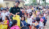 Nhà báo áo lính duy nhất dự Đại hội Thanh niên tiên tiến làm theo lời Bác