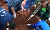 Khôi phục chữ viết trên mảnh giấy trong chai thủy tinh tìm liệt sĩ
