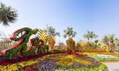 Tưng bừng hội xuân Vinhomes xuyên tết