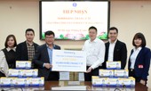 Danameco tiếp tục tặng khẩu trang cho ngành y chống dịch