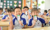 Niềm vui uống sữa học đường an toàn tại TP.HCM