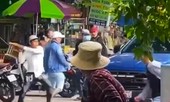 Lao ô tô vào giải cứu bạn bị côn đồ đánh hội đồng, khống chế, ép ghi nợ gần nửa tỷ