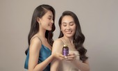 Hoa hậu Tiểu Vy tặng mẹ món quà bất ngờ nhân dịp 20.10