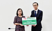 FE Credit trao tặng gia đình liệt sĩ Phạm Văn Hướng 300.000.000VNĐ