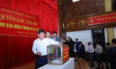 Tỉnh ủy Thanh Hóa ủng hộ đồng bào miền Trung bị lũ lụt