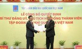 Trao quyết định cho Chủ tịch HĐQT PVN Hoàng Quốc Vượng