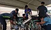 Đoàn viên thanh niên 'xứ Dừa' rửa xe gây quỹ ủng hộ đồng bào miền Trung
