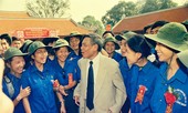 Đừng vì bất cứ áp lực nào mà uốn cong ngòi bút