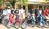 Bất chấp lệnh cách ly xã hội, gần 50 thanh niên tụ tập đua xe vào rạng sáng