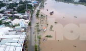 Đường phố Cần Thơ biến thành 'sông' ngày đầu tuần