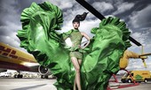 Sàn diễn 'tày đình' của Jessica Minh Anh