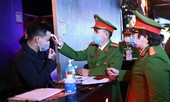 Hà Nội đồng loạt kiểm tra các quán bar, cà phê đông người