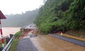 Ngập sâu, nhiều tuyến đường từ Hà Tĩnh tới Huế chưa thể thông tuyến