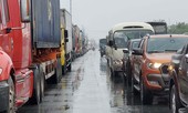 Thông tuyến Quốc lộ 1 qua Hà Tĩnh, Quảng Bình sau nhiều ngày bị nước lũ chia cắt