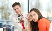 Bất ngờ gặp tình cũ và hành động 'đốt nhà' của người đàn bà đang yên ấm gia đình