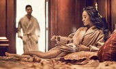 Trận đòn ghen của vợ người tình và bài học đắng cay cho gái trẻ chuyên 'đào mỏ'