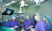 Quý bà Sài Gòn nặng gần 100kg ra Hà Nội phẫu thuật 'bóp' dạ dày