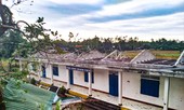 Bão tan hơn nửa ngày, vẫn gửi tin nhắn khuyến cáo di dời dân?