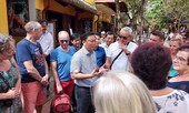 Trò chuyện với 'khách Tây',Chủ tịch Quảng Nam nói Hội An kiểm soát được Covid-19